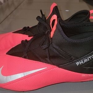 Nike Phantom Pink and Black Sneakers